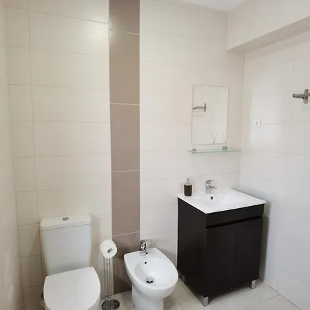 Sky And Hostel Portimão