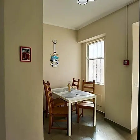 אכסניה Sky And